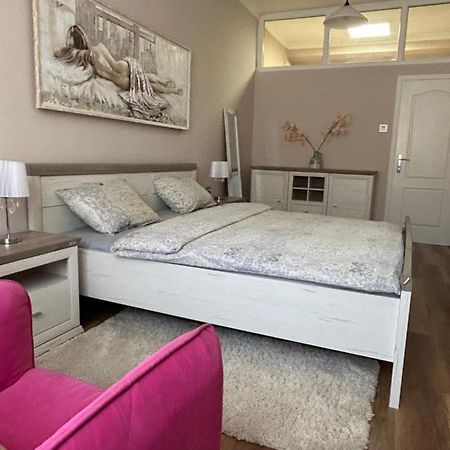 Apartman Teodora Суботиця Екстер'єр фото